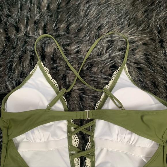 CUPSHE Olive Green Swimsuit - Picture 4 of 5